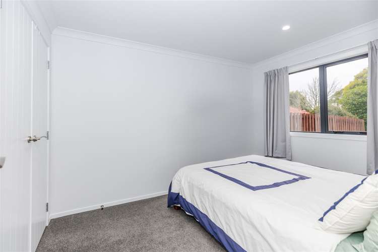 2 Moreland Avenue Pukete_25