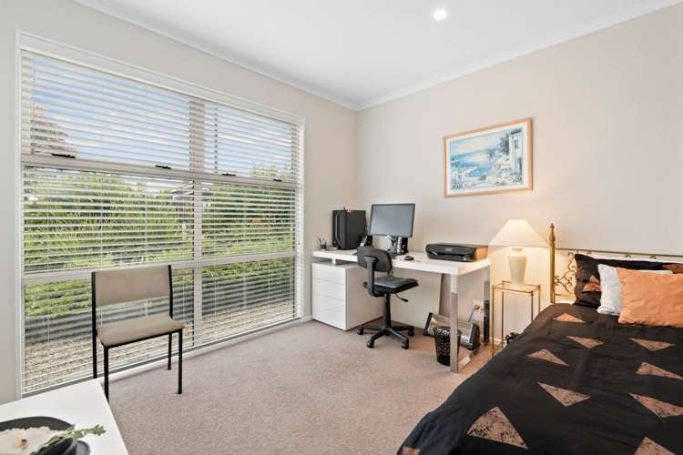 6 Taikura Avenue Red Beach_15