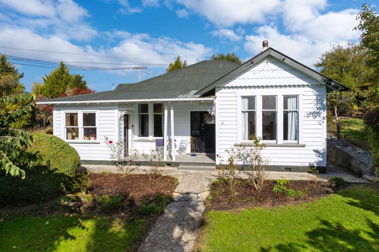 28 Harrington Street Lawrence_36