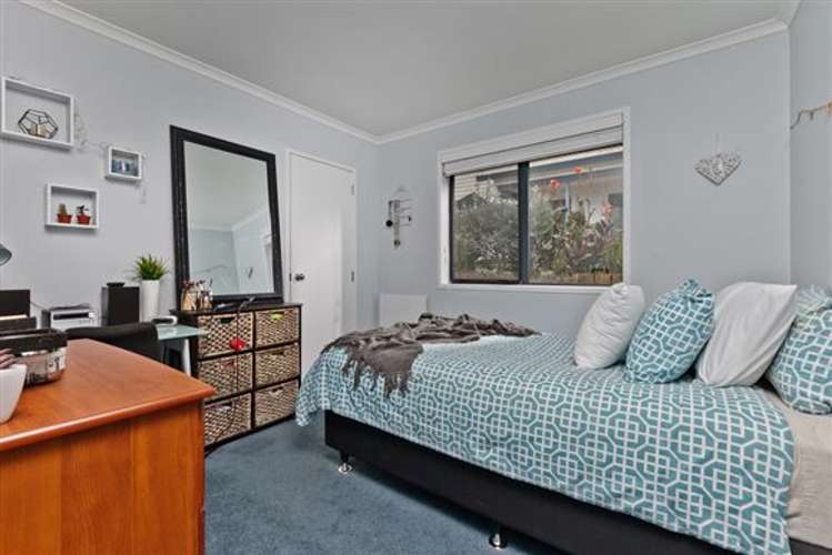 11 Rakau Views Orewa_12