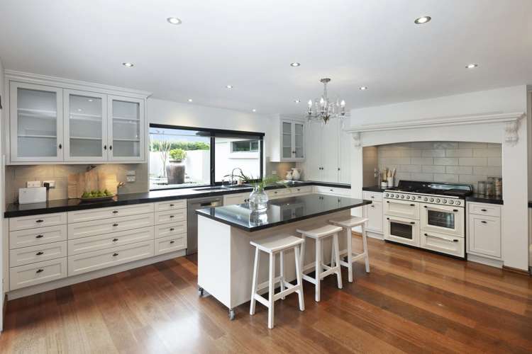 395 Marshland Road Marshland_11