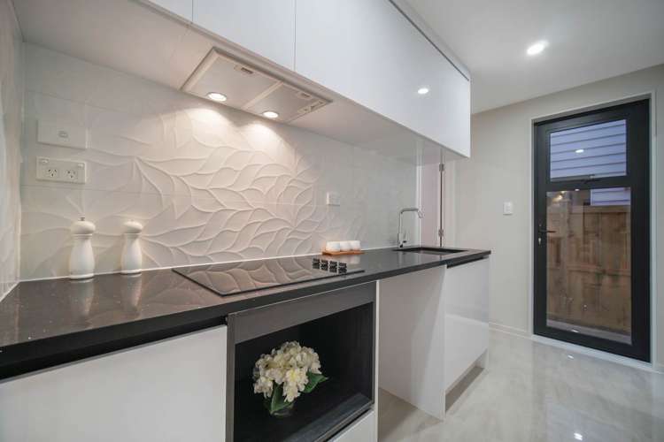 63 Bushfield Drive Flat Bush_23