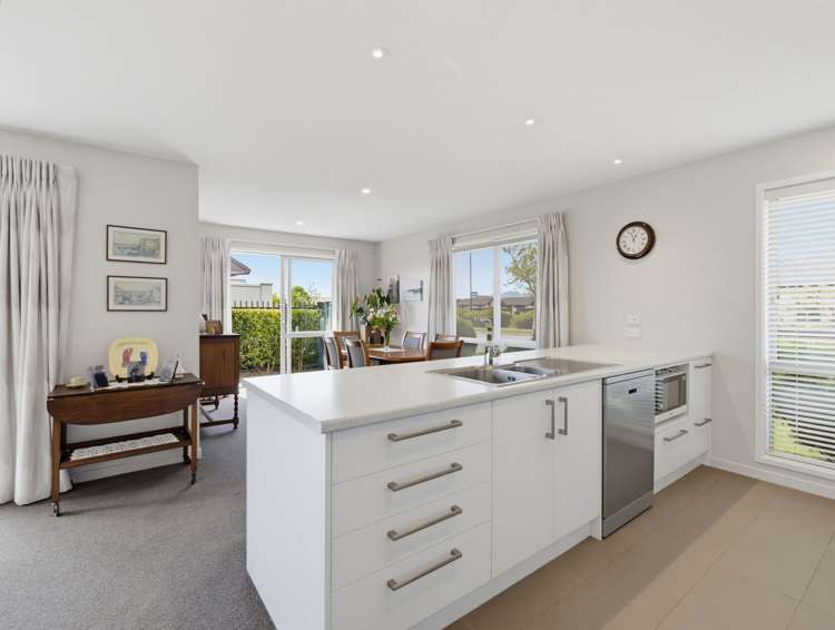 33 Eastfield Drive Lincoln_10