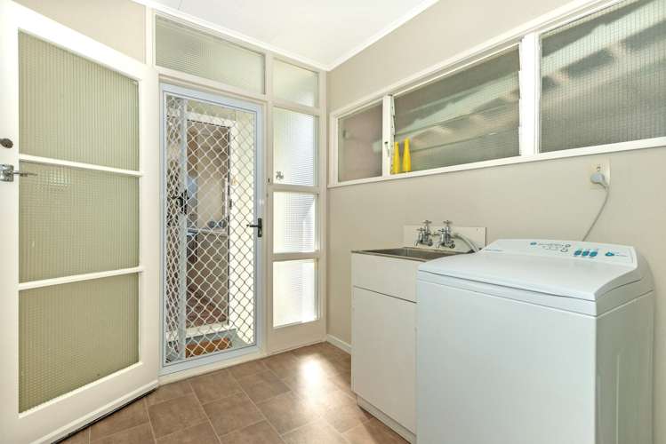 69 Iranui Road Inner Kaiti_15