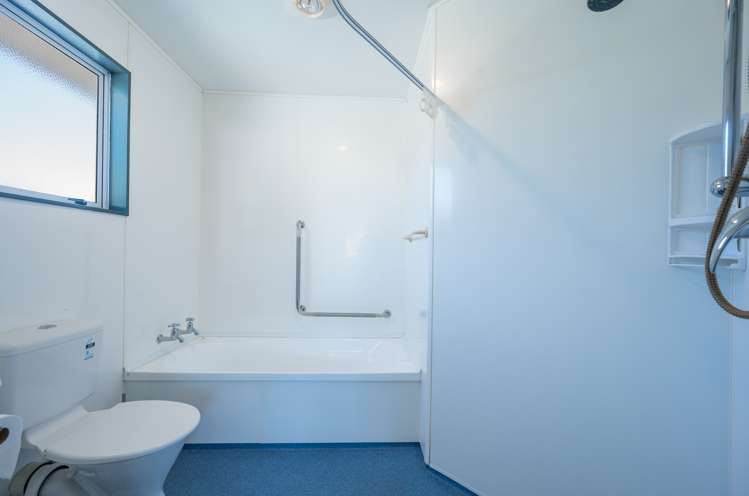 22 Andrew Street Stoke_16