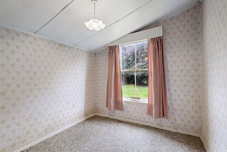 8 Davison Road Rotherham_8