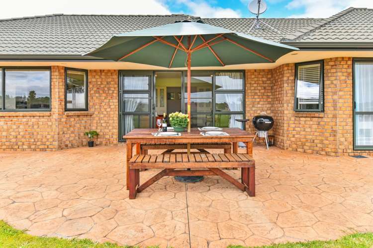 25 Castlehill Court Wattle Downs_7