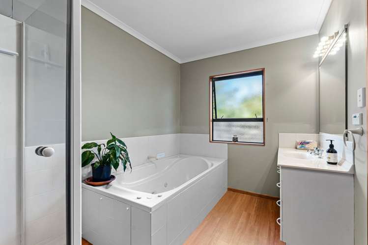 3b Barrett Street Westown_11