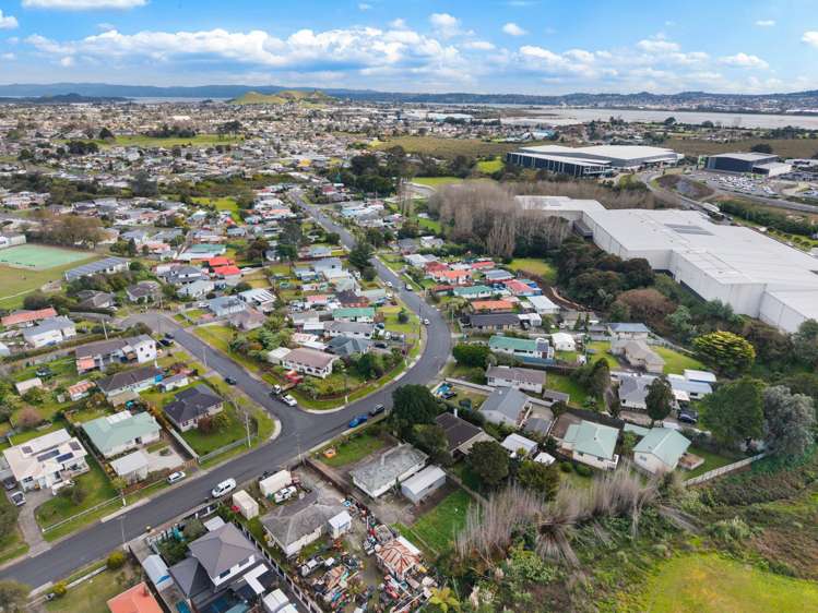 39 Blake Road Mangere East_23