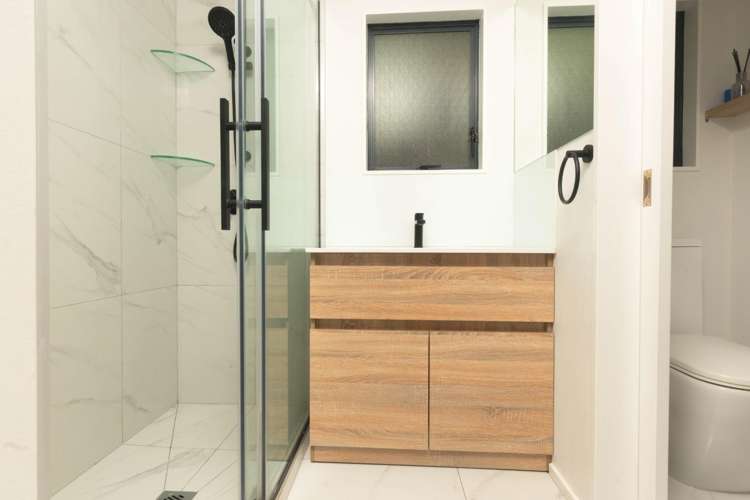 2/59 Santiago Cres 2361_5