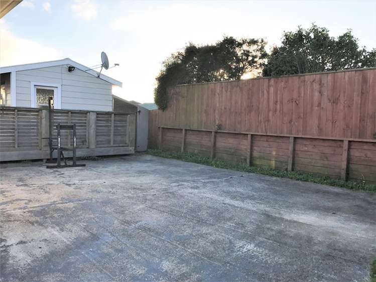 18 Morning View Titahi Bay_18