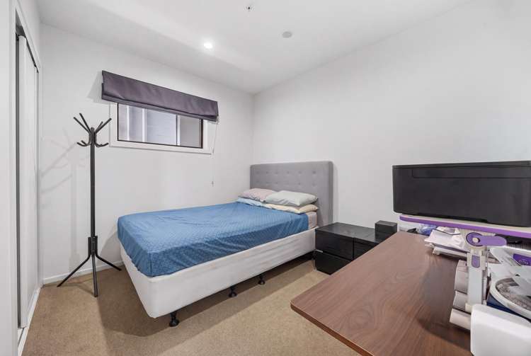 109&B11/9 Madeira Lane Grafton_7