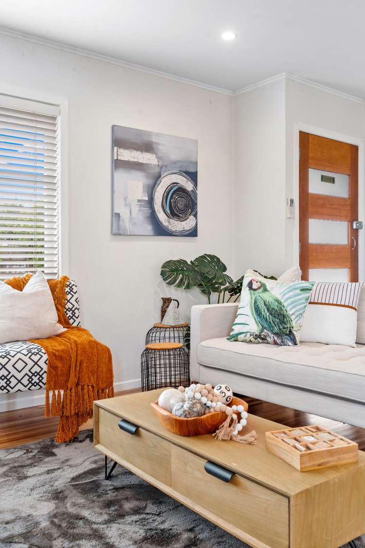 57 Amberley Avenue Te Atatu South_18