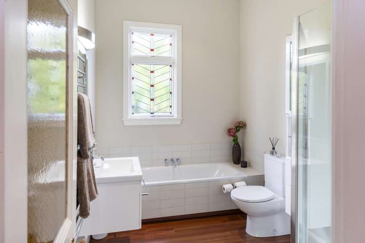 76 & 76A Fisher Avenue Beckenham_18