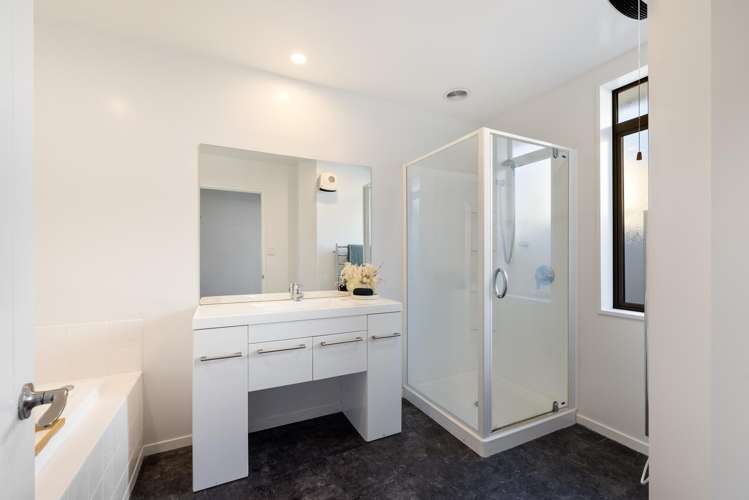 66 Lamorna Road Parklands_16