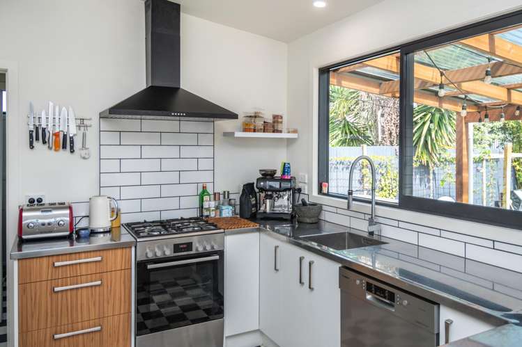 12 Root Street Gisborne_9