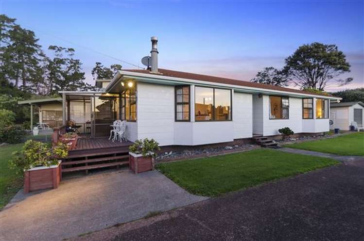 5 Rautawa Place Kawakawa Bay_12