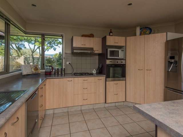 1 Hollybush Drive Brightwater_1