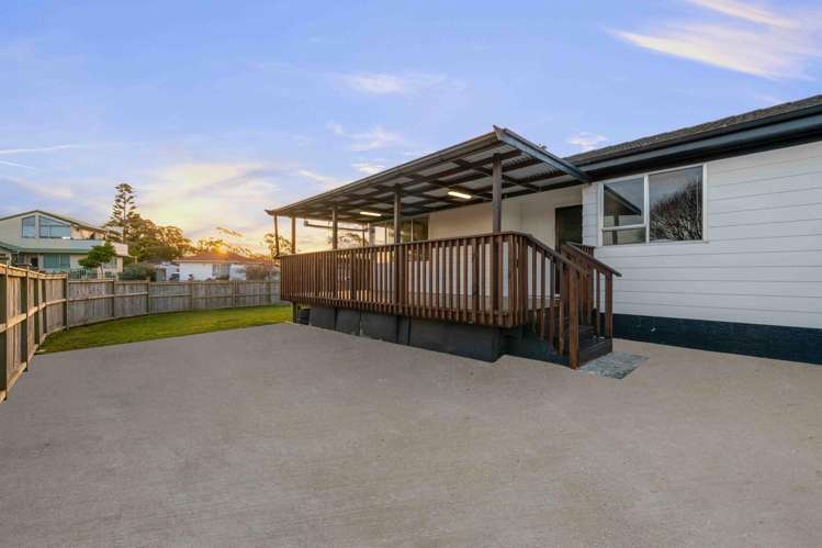 16 Neems Place Manurewa_2