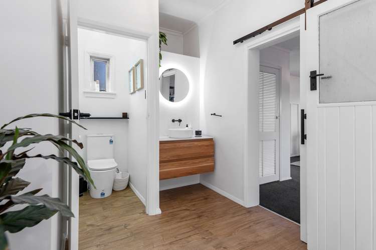 10 Salisbury Road Fairy Springs_13