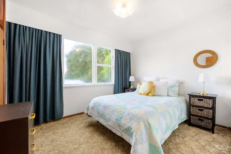 11 John Street Stokes Valley_10