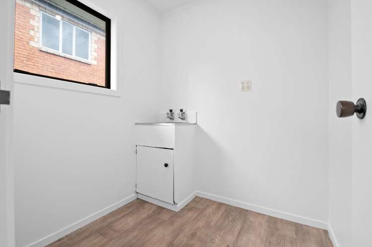 48 York Street Hamilton East_6