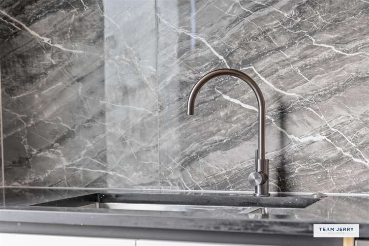 164 Kerepi Street Westgate_21