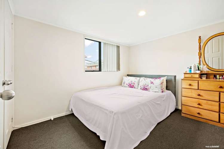 74 John Walker Drive Manurewa_12