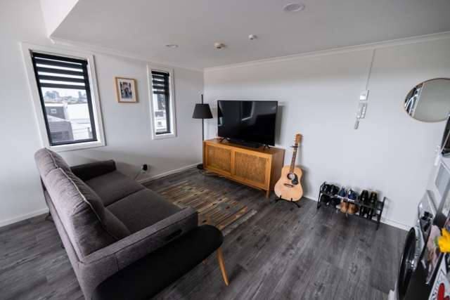 2N/12 Charles Street 1728_3