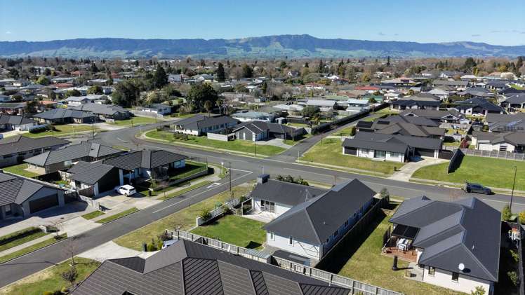 8 Peakedale Drive Matamata_46