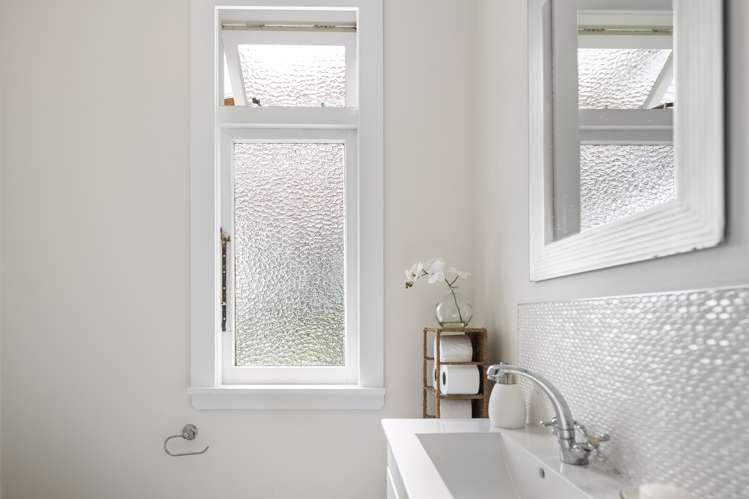 609 Frederick Street West Mahora_12