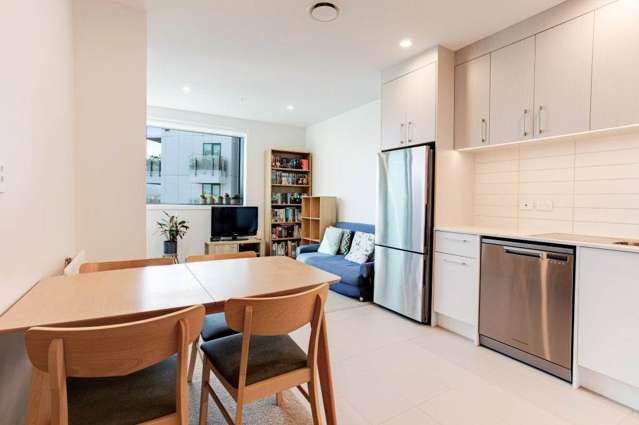 707/6 Waikumete Road Glen Eden_2