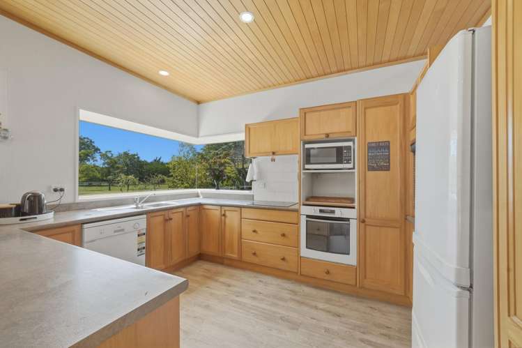 989 Two Chain Road Swannanoa_3