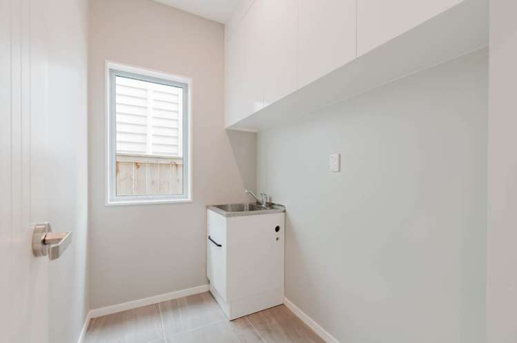 52 Craigs Way Hobsonville_12