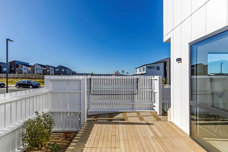 34 Bristol Freighter Road Hobsonville_25