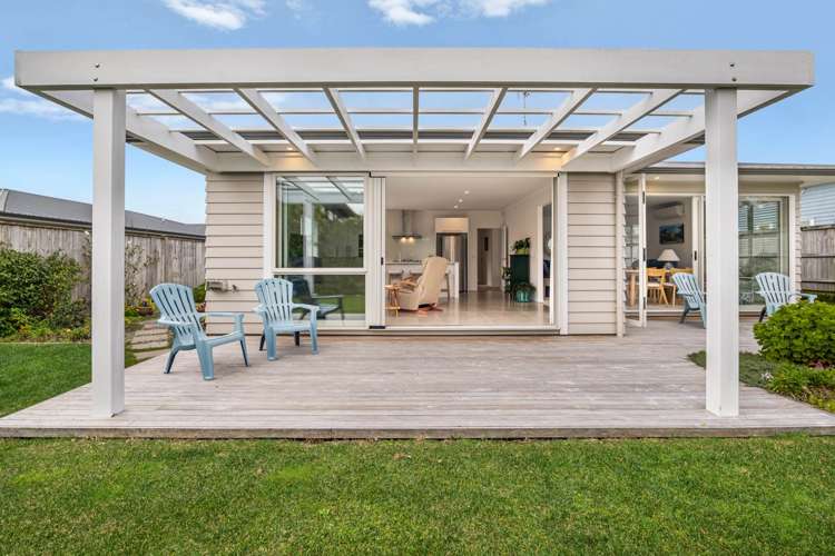 16 Kukuwai Avenue Red Beach_4