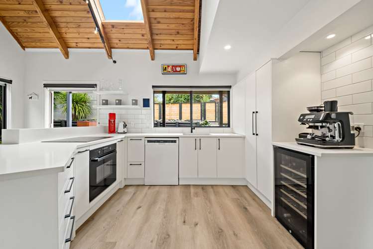 2/32 Patons Road Howick_14