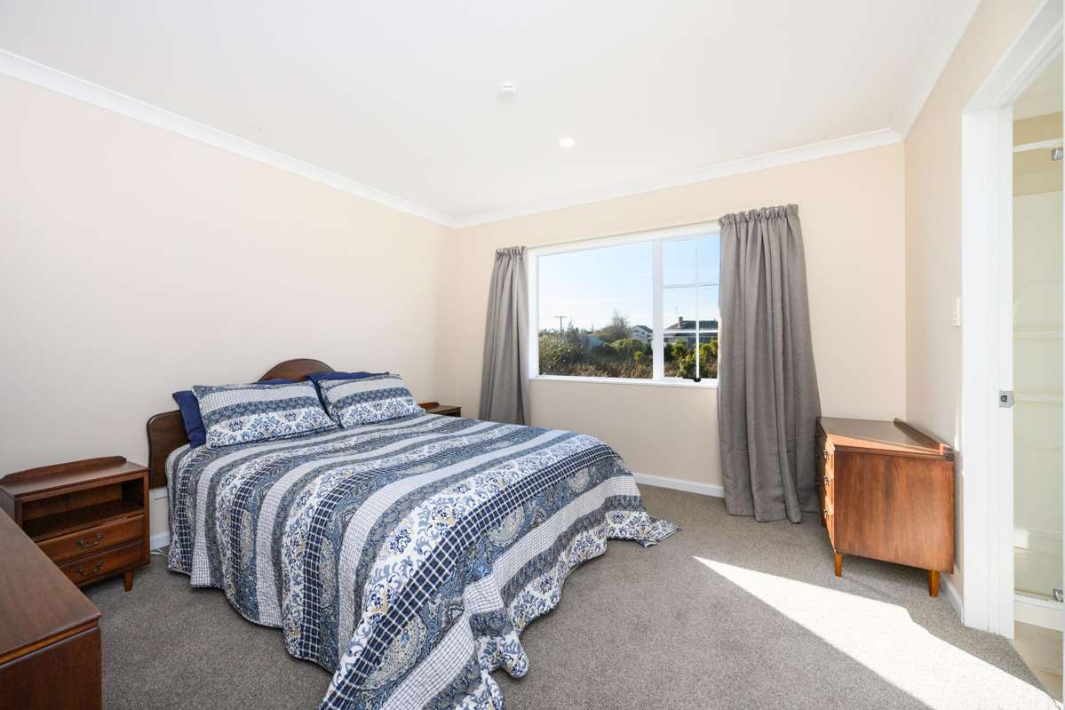 1A Kings Court_5
