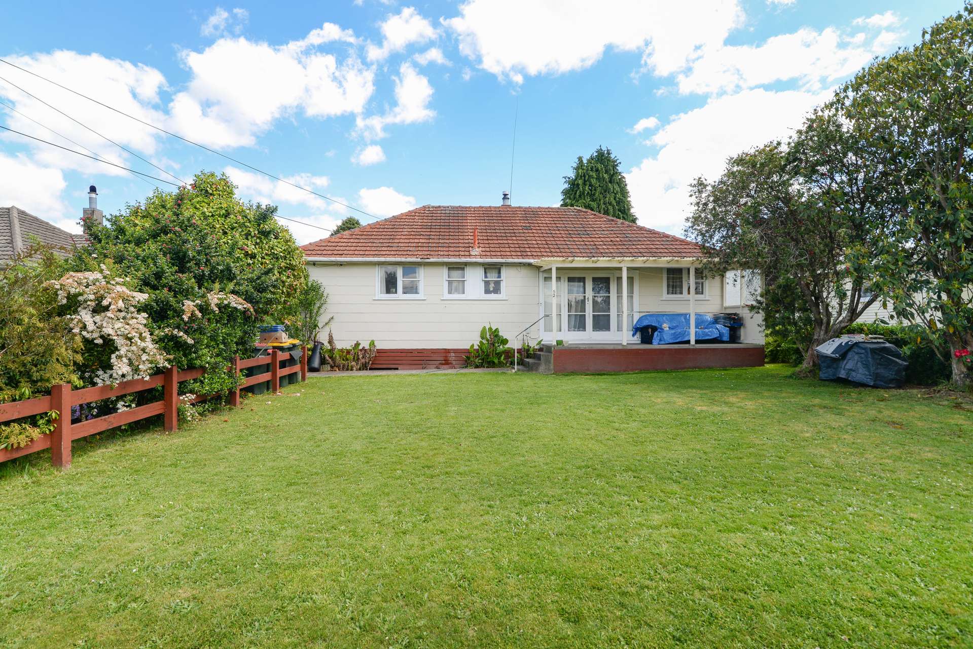 52 Puriri Crescent Hillcrest_0