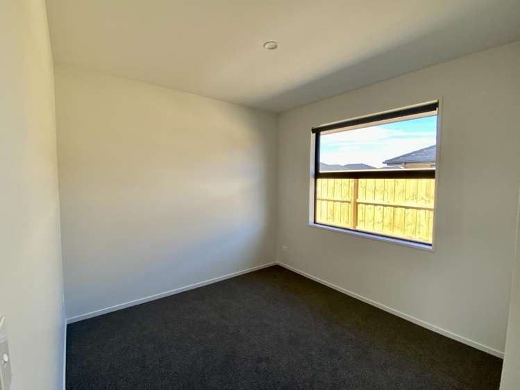 179 Faringdon Boulevard 11103_6