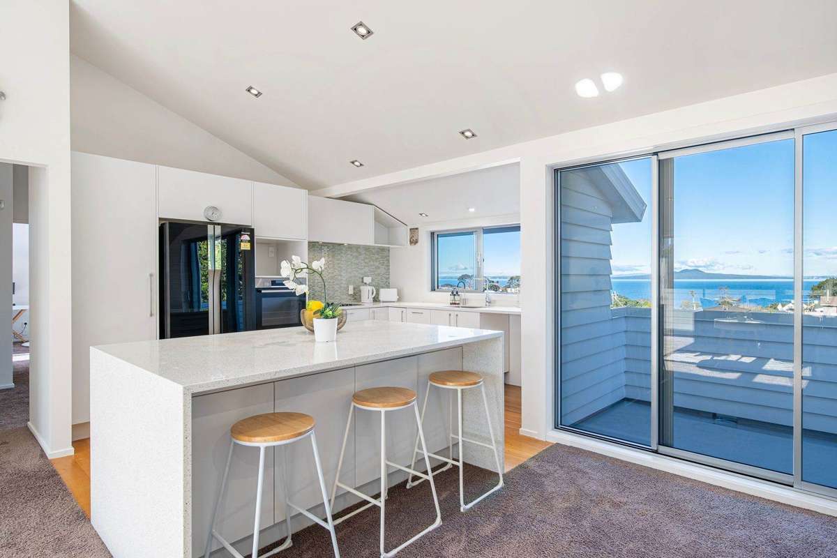 2/19 Toroa Street_2