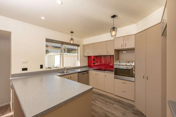 8 Elsa Kidson Court_2