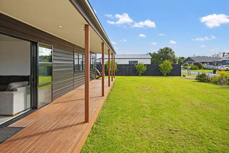 101 Kelly Jade Avenue Matarangi_24
