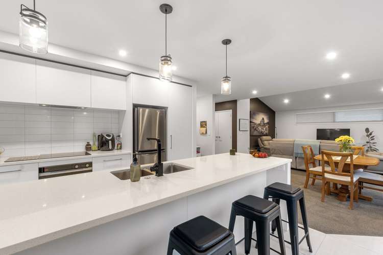 57 St Pauls Drive Brookfield_14