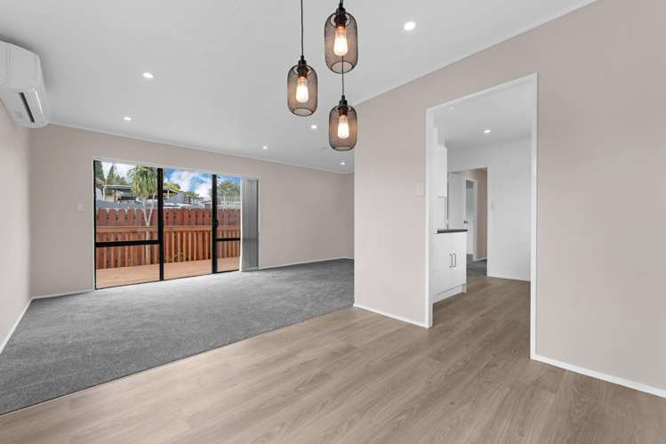 2/81 Harmel Road Glendene_4