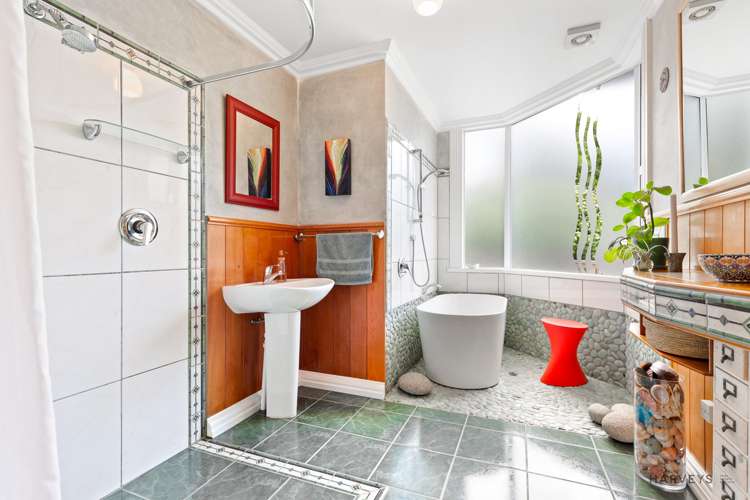 49 West Lynn Road Titirangi_13