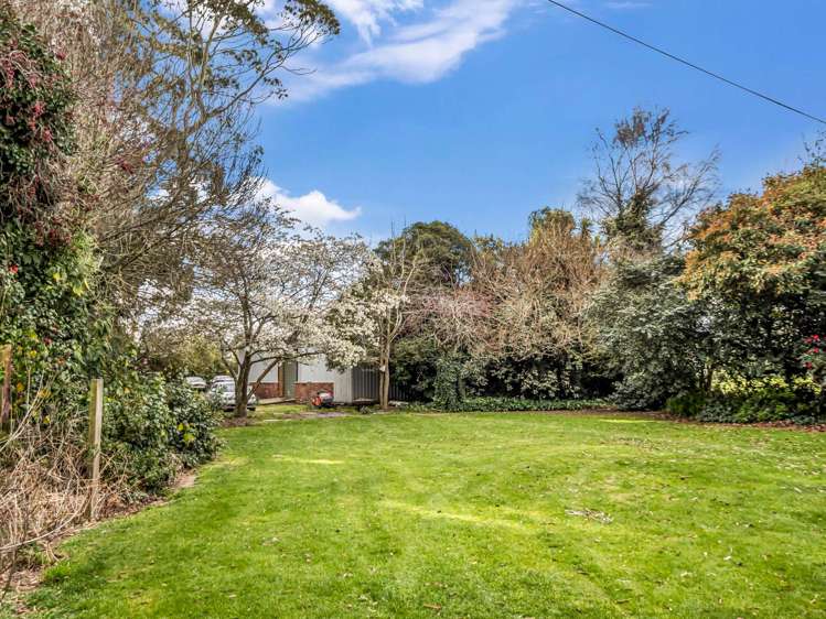 934 Clintons Road Charing Cross_26