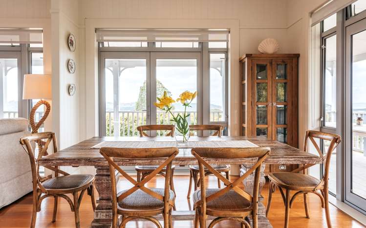 1/304b Sea View Road Ostend_6