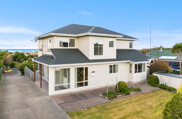 17 Palmer Place Taieri Mouth_1