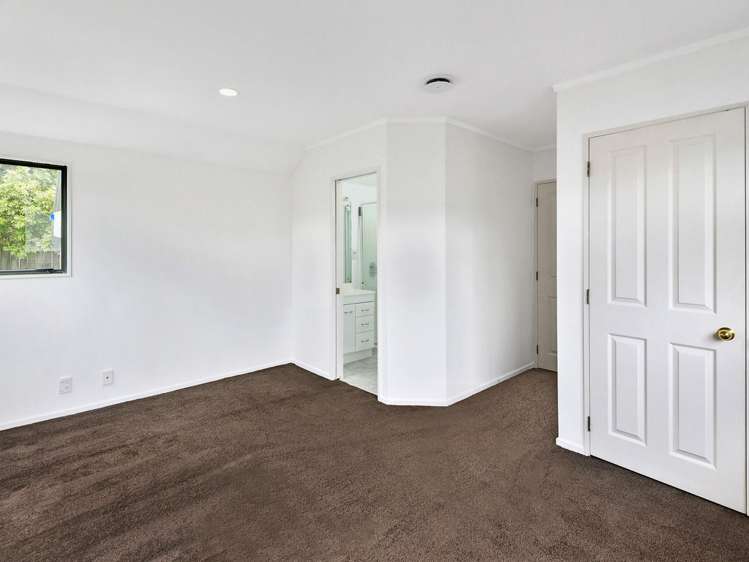 2/12 Mccahill Views Botany Downs_8